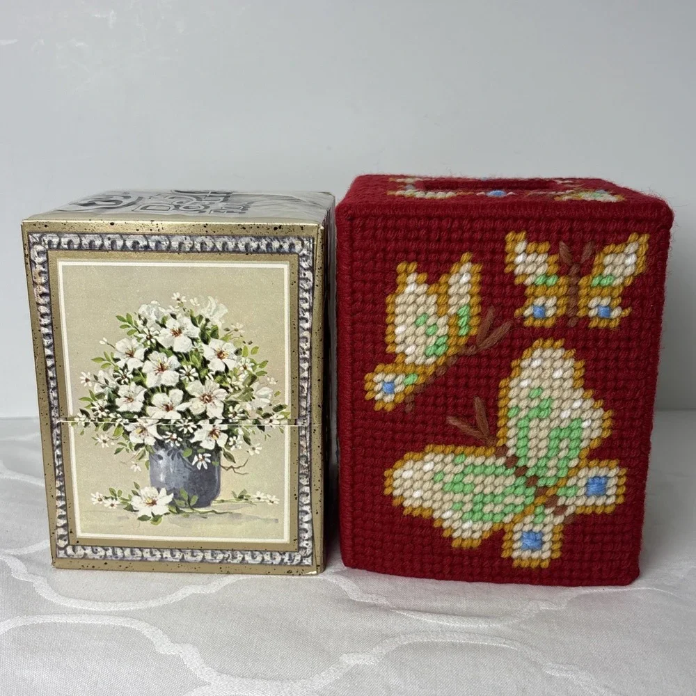 VTG Posh Puffs Tissues Handmade Cover Box Needlepoint Yarn Homemade Butterflies